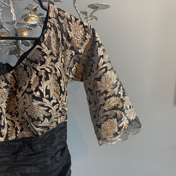 Alex Evenings Black Gold Lace Gown - Picture 4 of 11